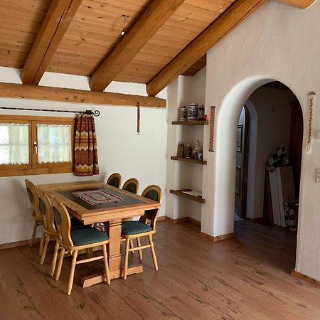 Ferienwohnung Jalet Tschierv Kültér fotó
